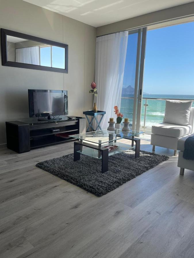 Infinity Self Catering Beachfront Apartment 302 Cidade Do Cabo Exterior foto